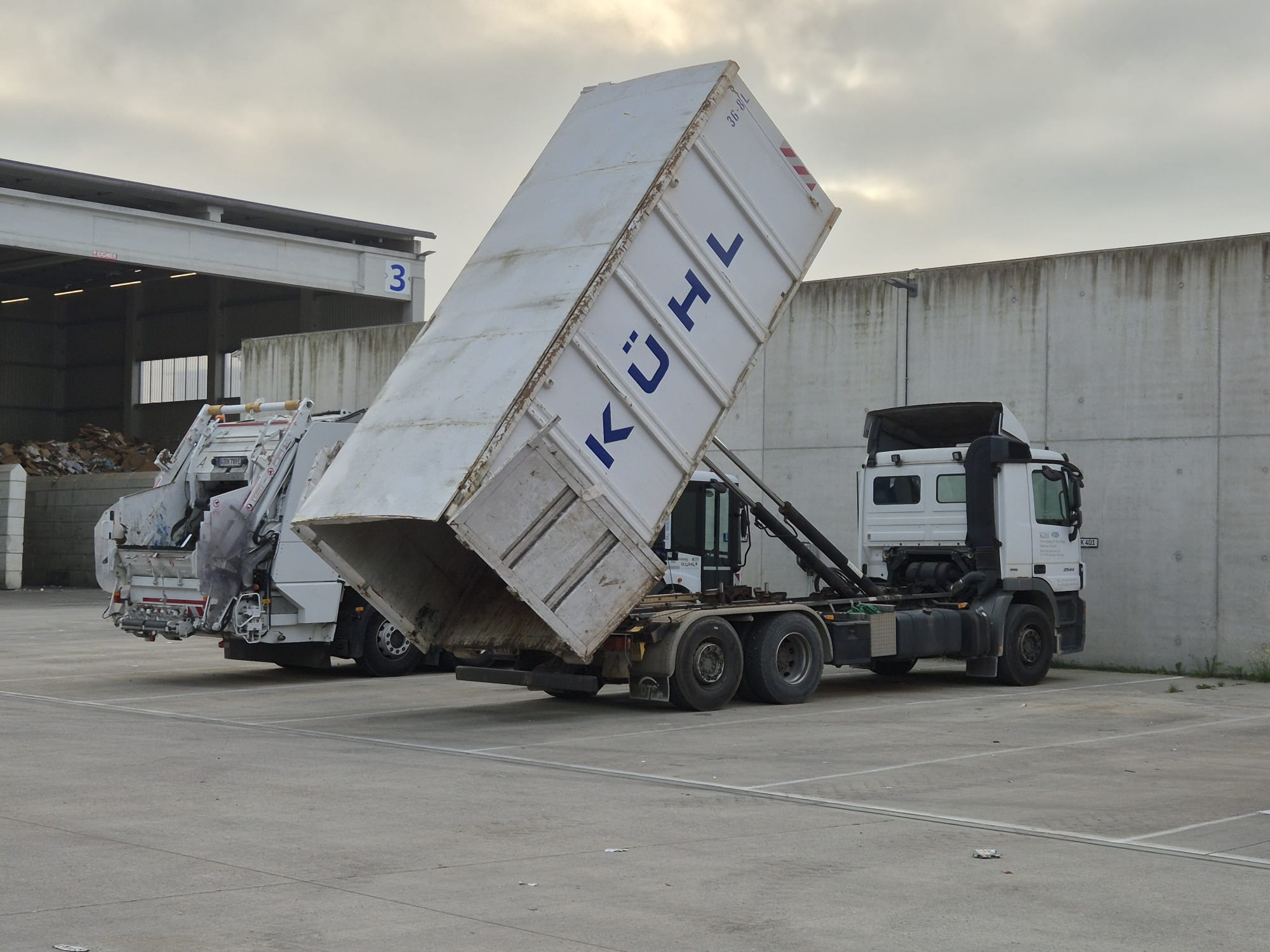 WhatsApp Image 2025-10-16 at 10.19.41 (7)